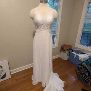 Elegant White Lace Bridal Wedding Gown